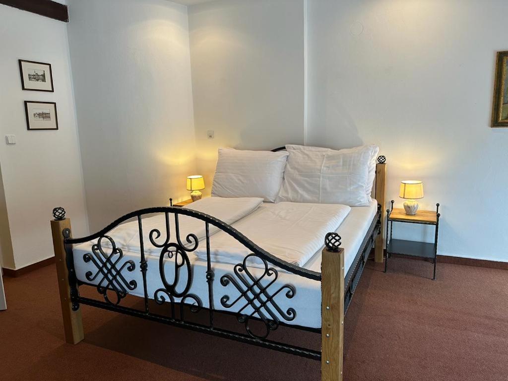 Lesni Hotel Perslak Nova Bystrice Room photo